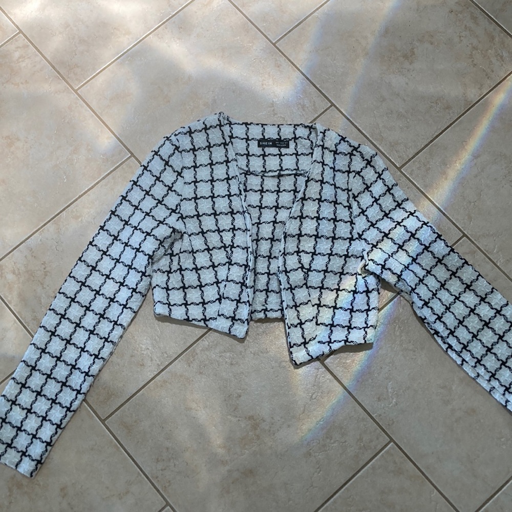 ALSO SOLD IN A SET*check page for a separate listing*White and black blazer